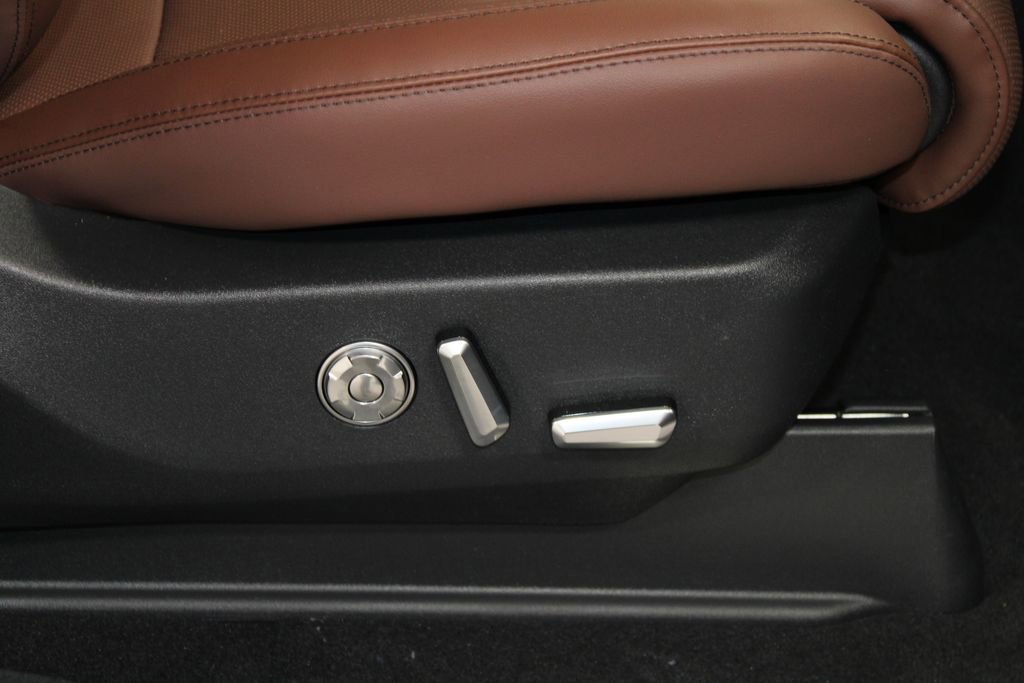 New 2025 Lincoln Navigator Reserve image 30