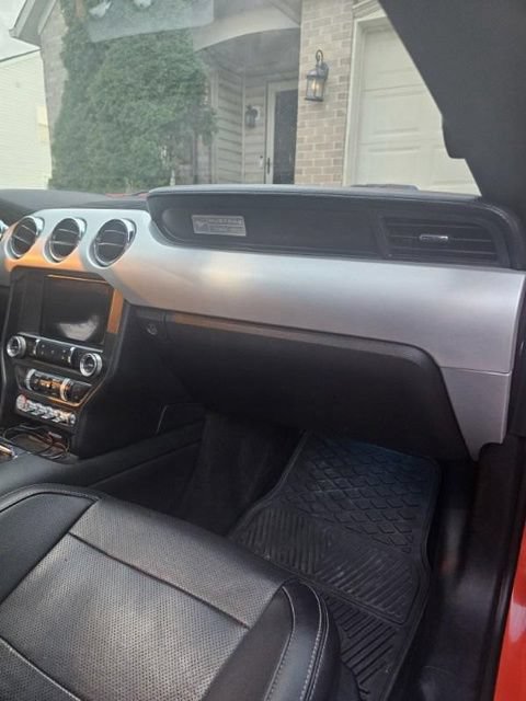 Used 2016 Ford Mustang Premium RWD image 13