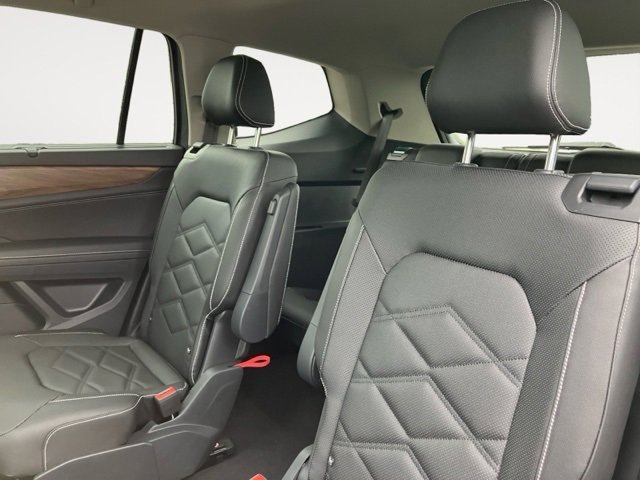 New 2025 Volkswagen Atlas SE image 11