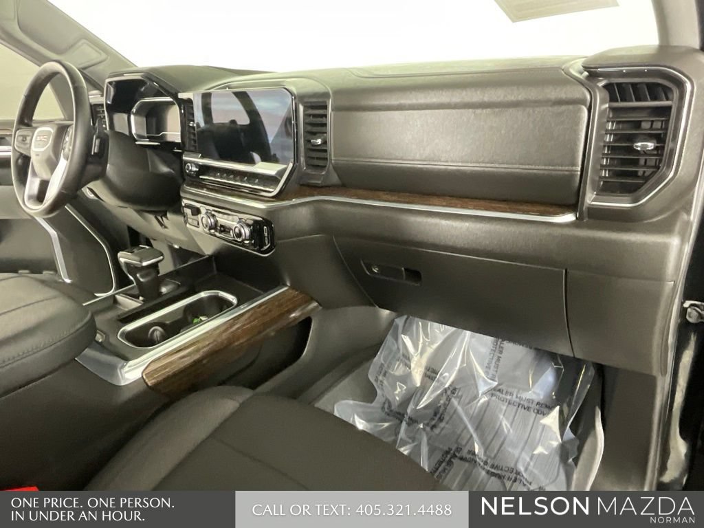 Used 2025 GMC Sierra 1500 Elevation AWD/4WD image 28