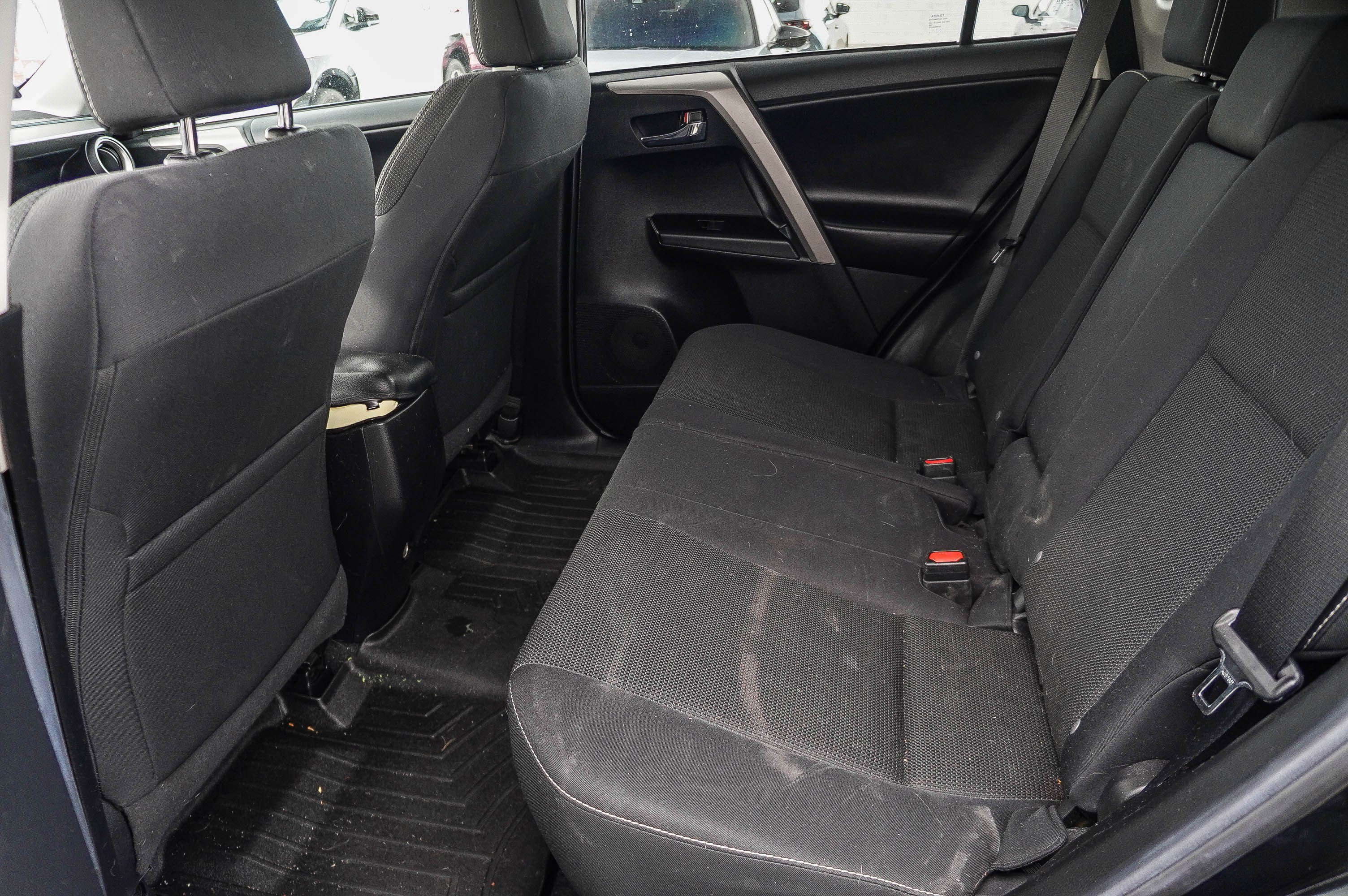 Certified 2018 Toyota RAV4 XLE AWD/4WD image 19