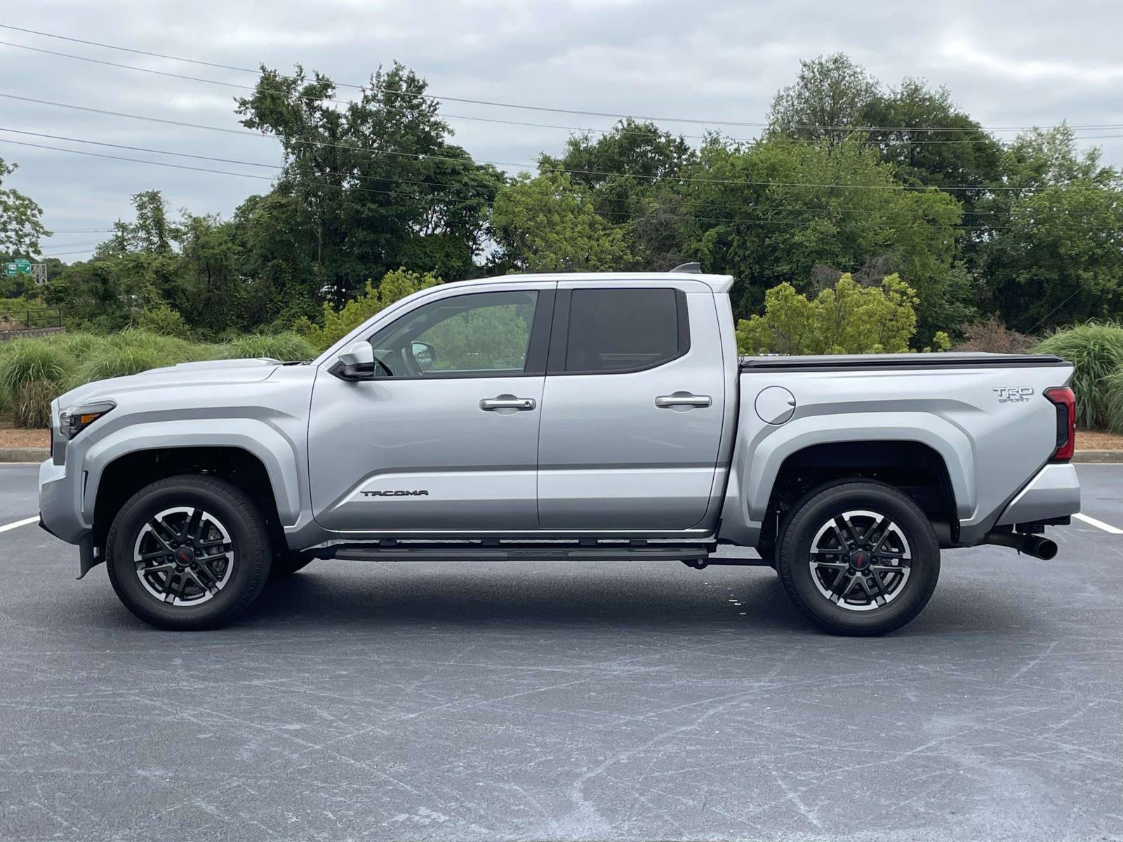 Used 2024 Toyota Tacoma TRD Sport AWD/4WD image 4