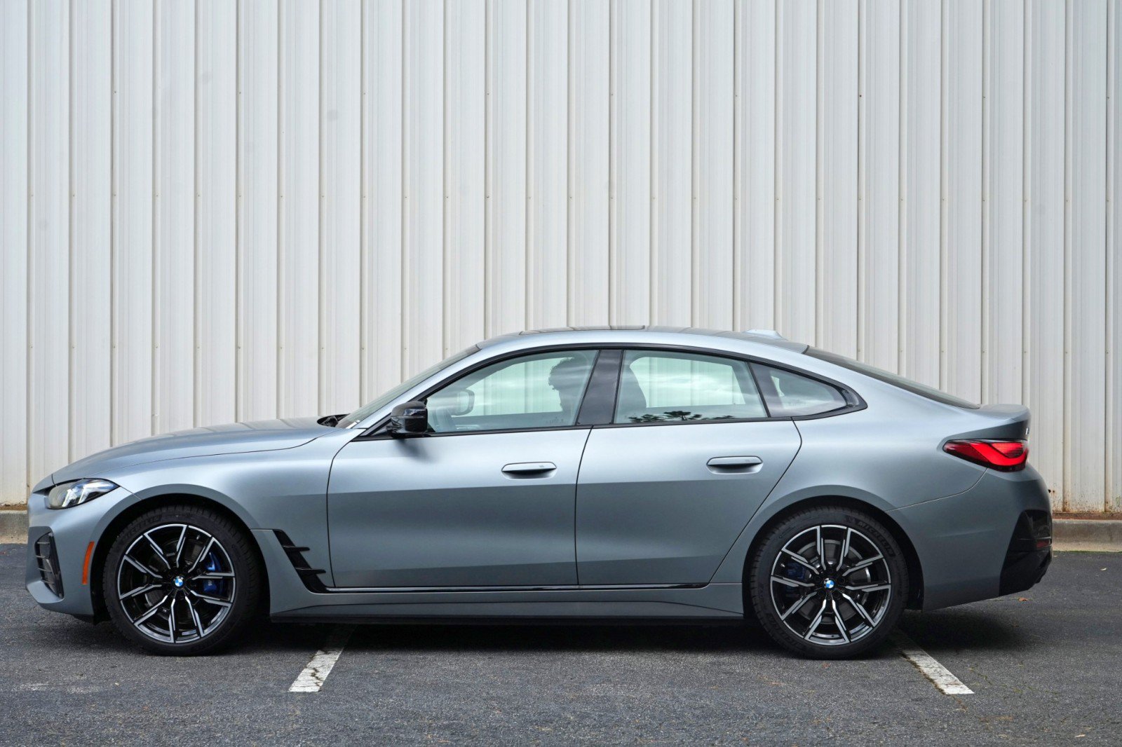 Used 2025 BMW i4 eDrive40 w/ M Sport Package RWD image 49