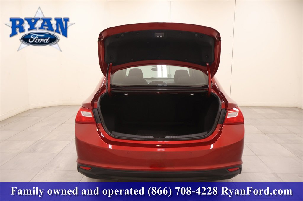 Used 2024 Chevrolet Malibu LT image 5