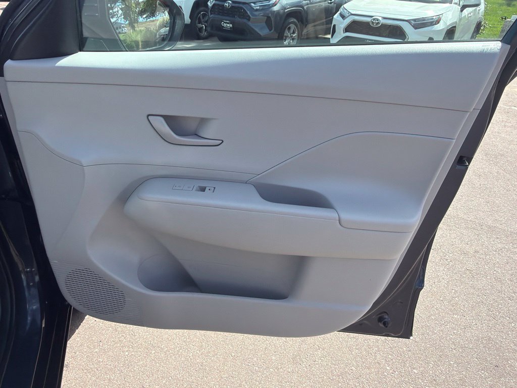 Used 2024 Hyundai Kona SEL AWD/4WD image 9