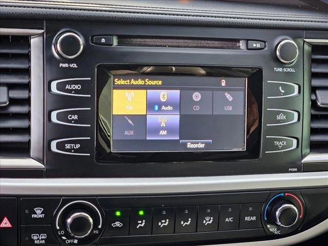 Used 2018 Toyota Highlander LE FWD image 9