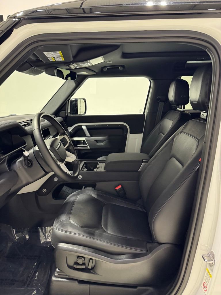 Used 2023 Land Rover Defender 90 X-Dynamic SE AWD/4WD image 7