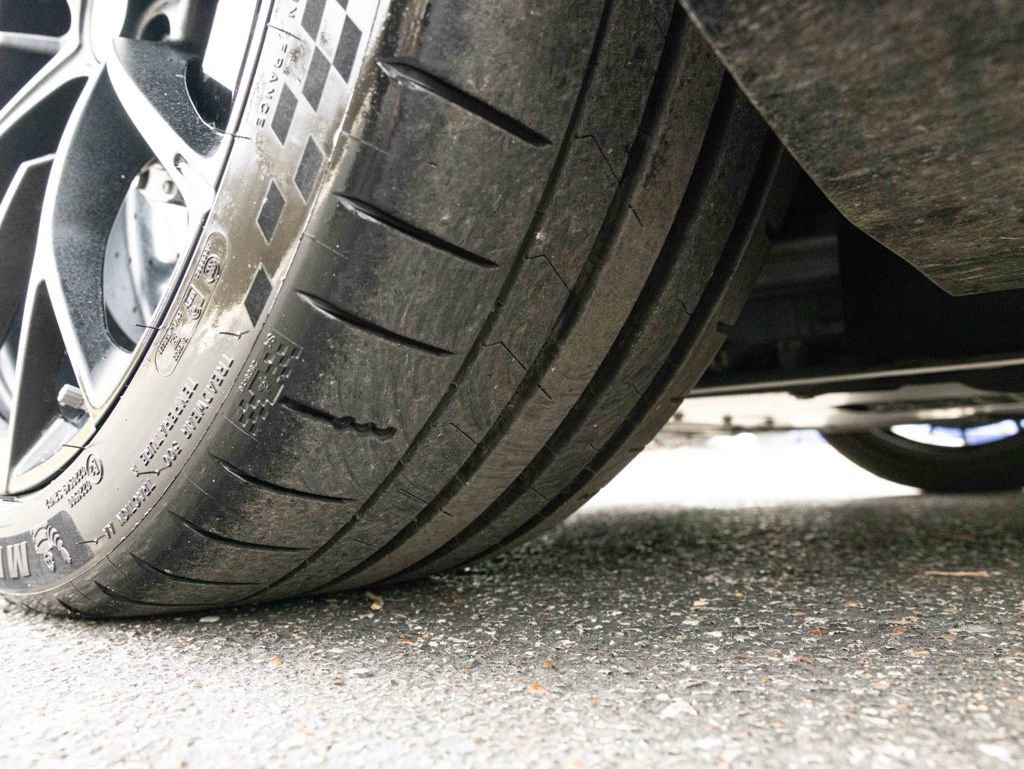 Used 2025 Aston Martin V8 Vantage Coupe image 62