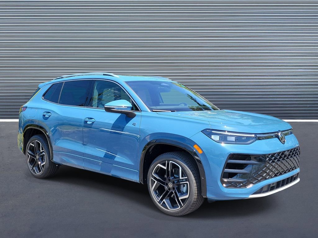 New 2026 Volkswagen Tiguan SEL R-Line image 2