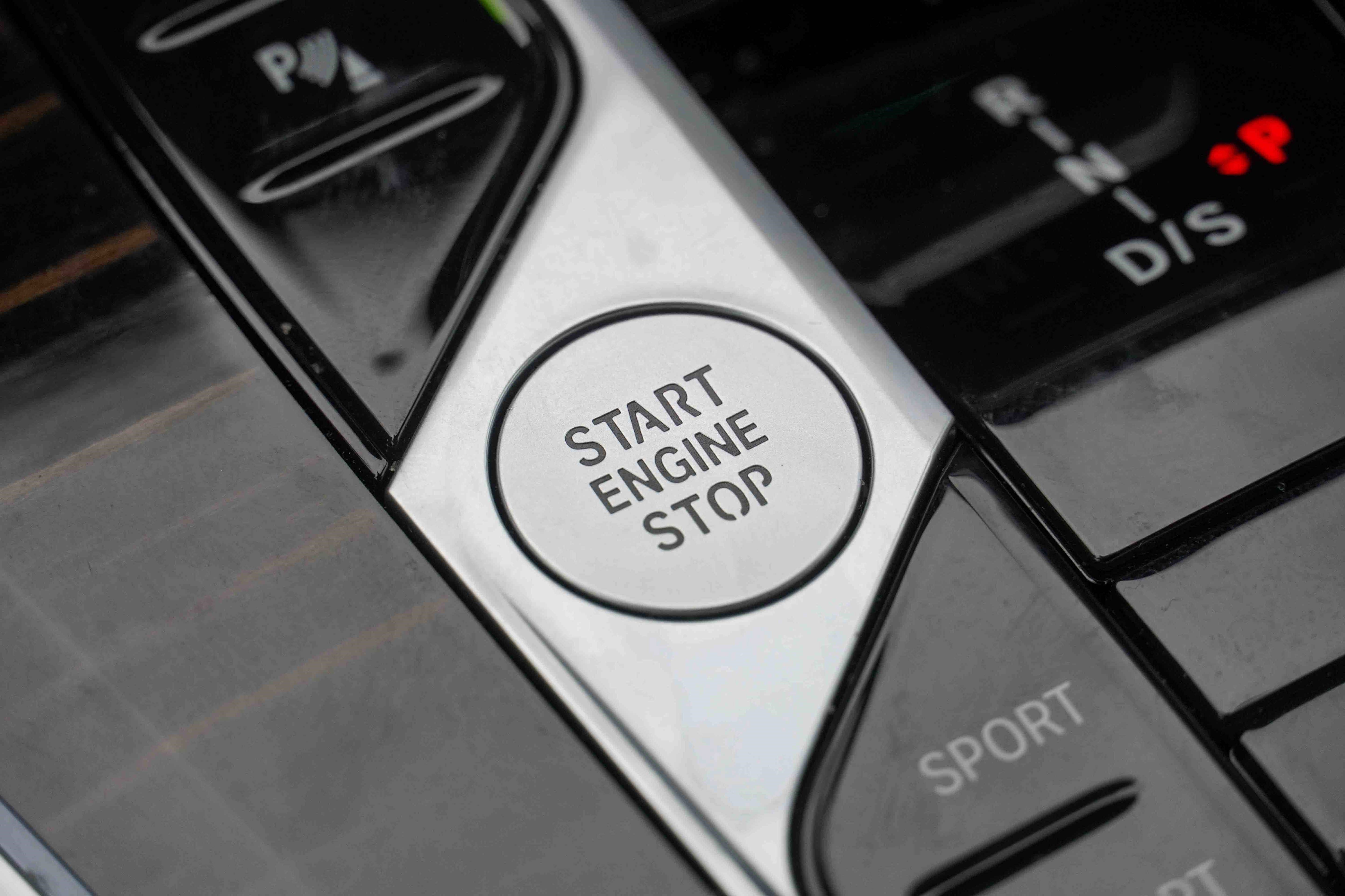 Certified 2025 BMW X5 xDrive40i w/ Climate Comfort Package image 20