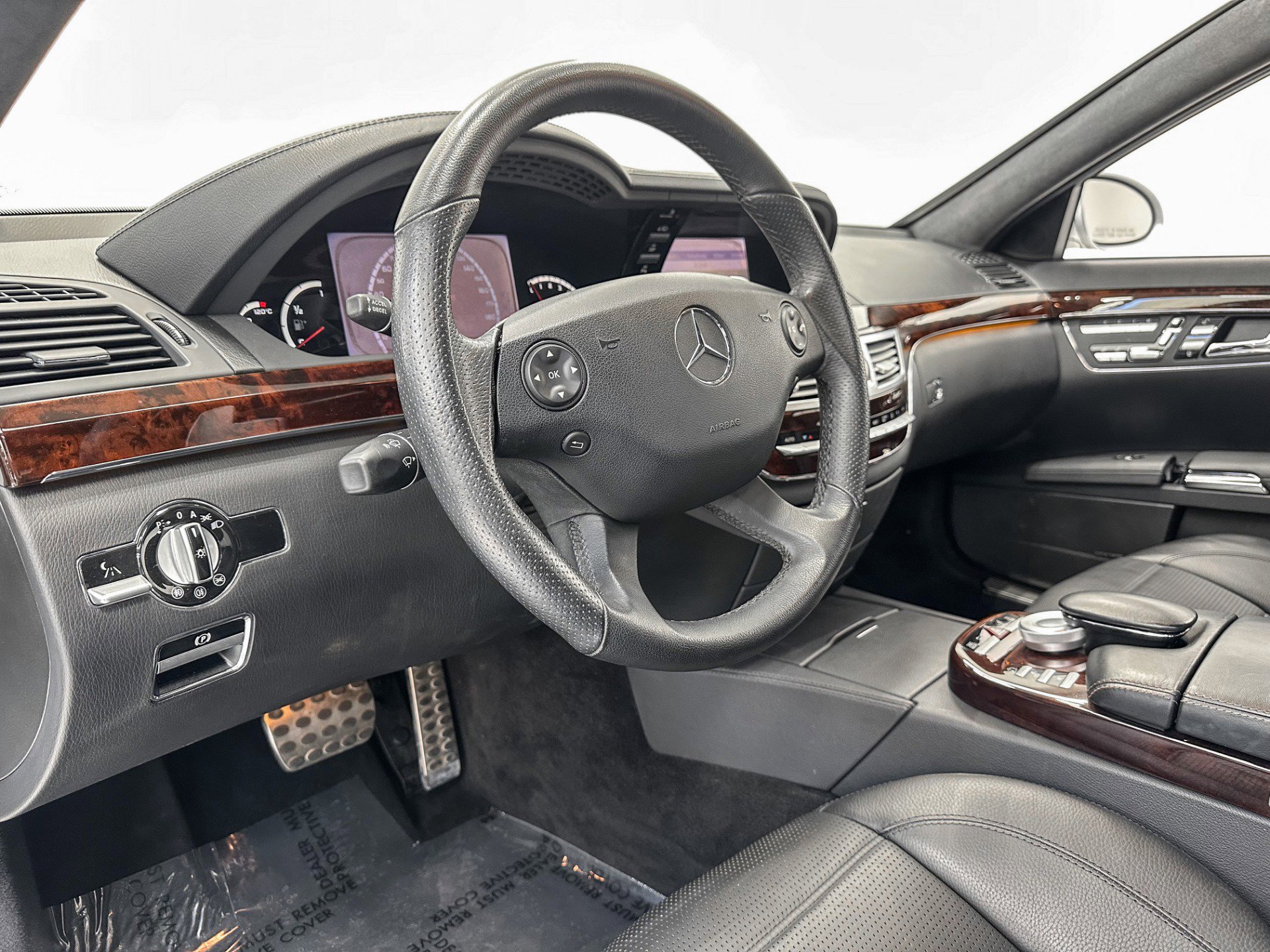 Used 2009 Mercedes-Benz S 63 AMG image 11