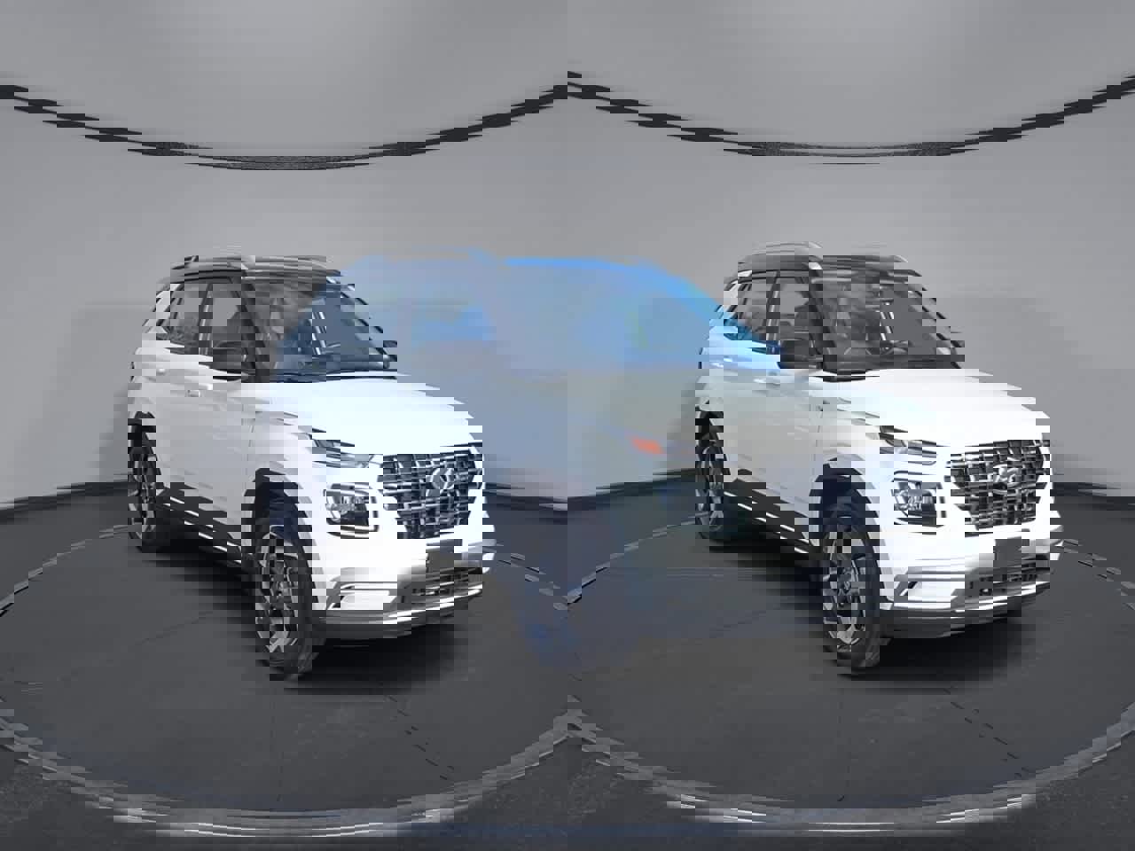 Used 2025 Hyundai Venue Limited image 2