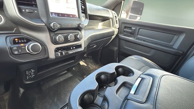 Used 2024 RAM 2500 Tradesman w/ Chrome Appearance Group image 13