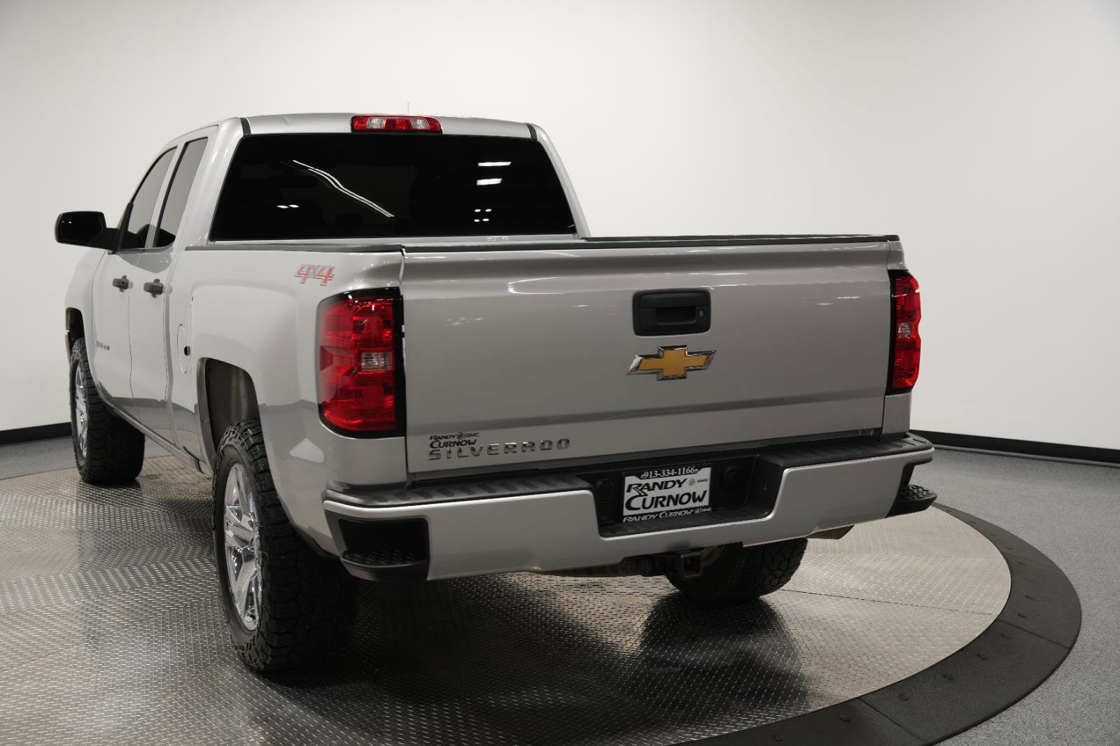 Used 2017 Chevrolet Silverado 1500 Custom w/ Custom Convenience Package image 5