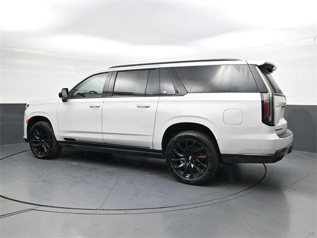 Used 2023 Cadillac Escalade ESV Sport Platinum w/ LPO, ONYX Package image 6