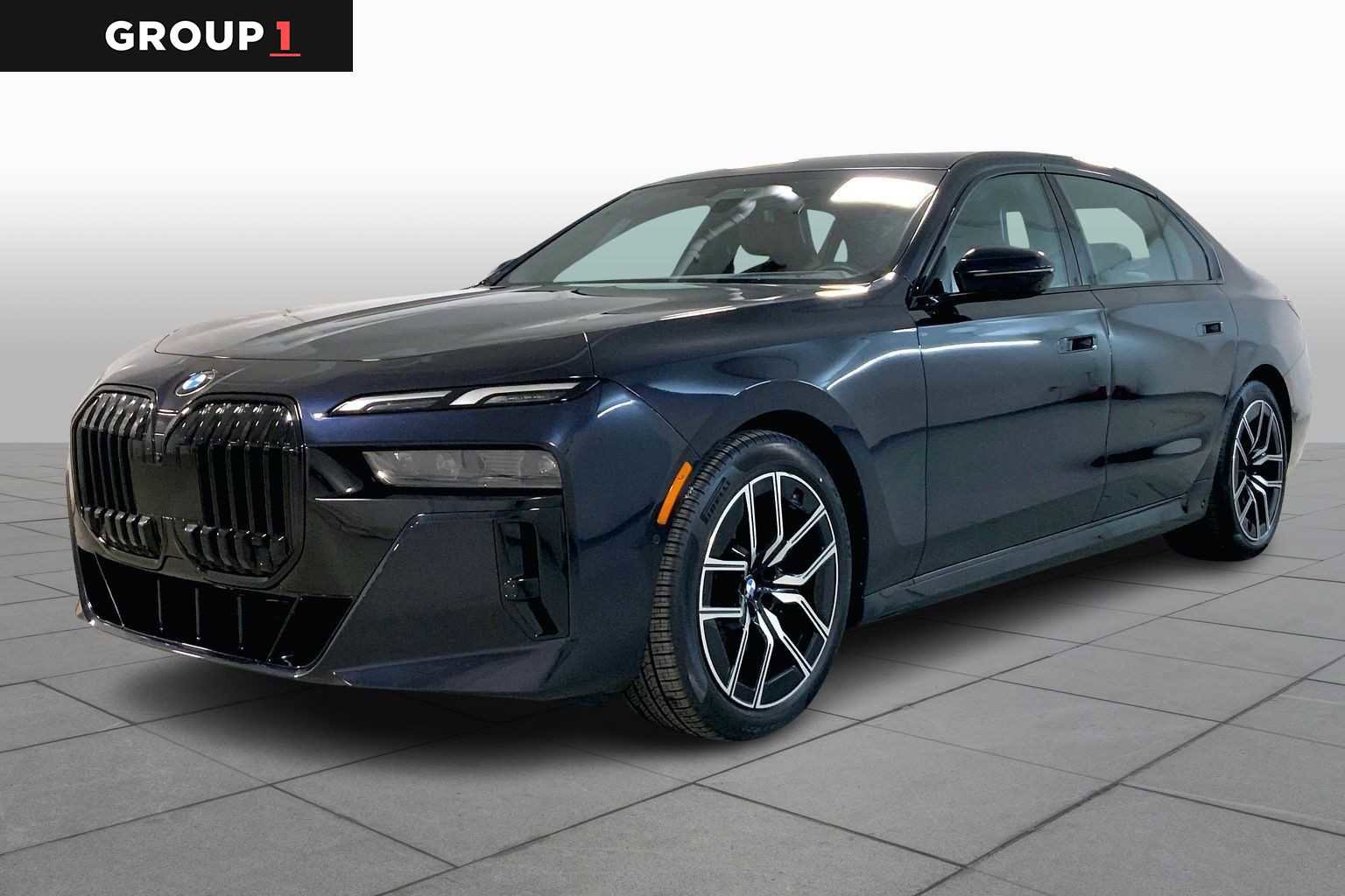 Certified 2023 BMW 760i xDrive image 1