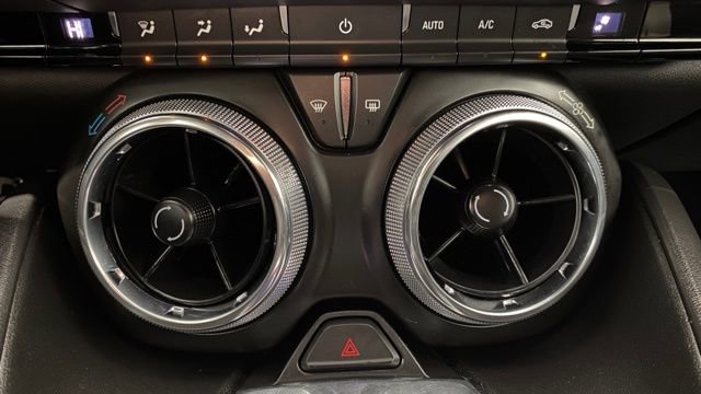 Used 2023 Chevrolet Camaro LT image 27