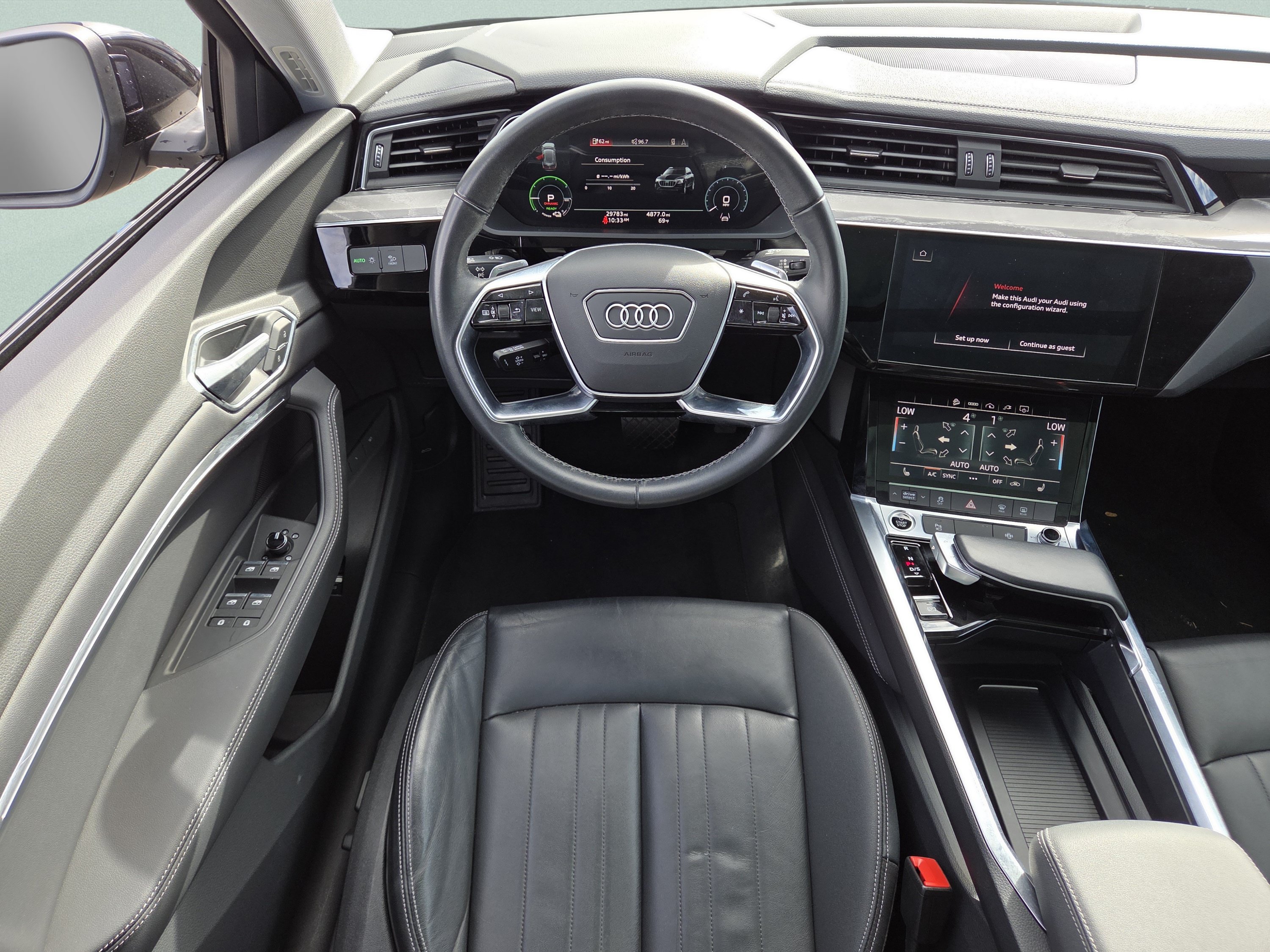 Used 2022 Audi e-tron Premium w/ Convenience Plus Package AWD/4WD image 4
