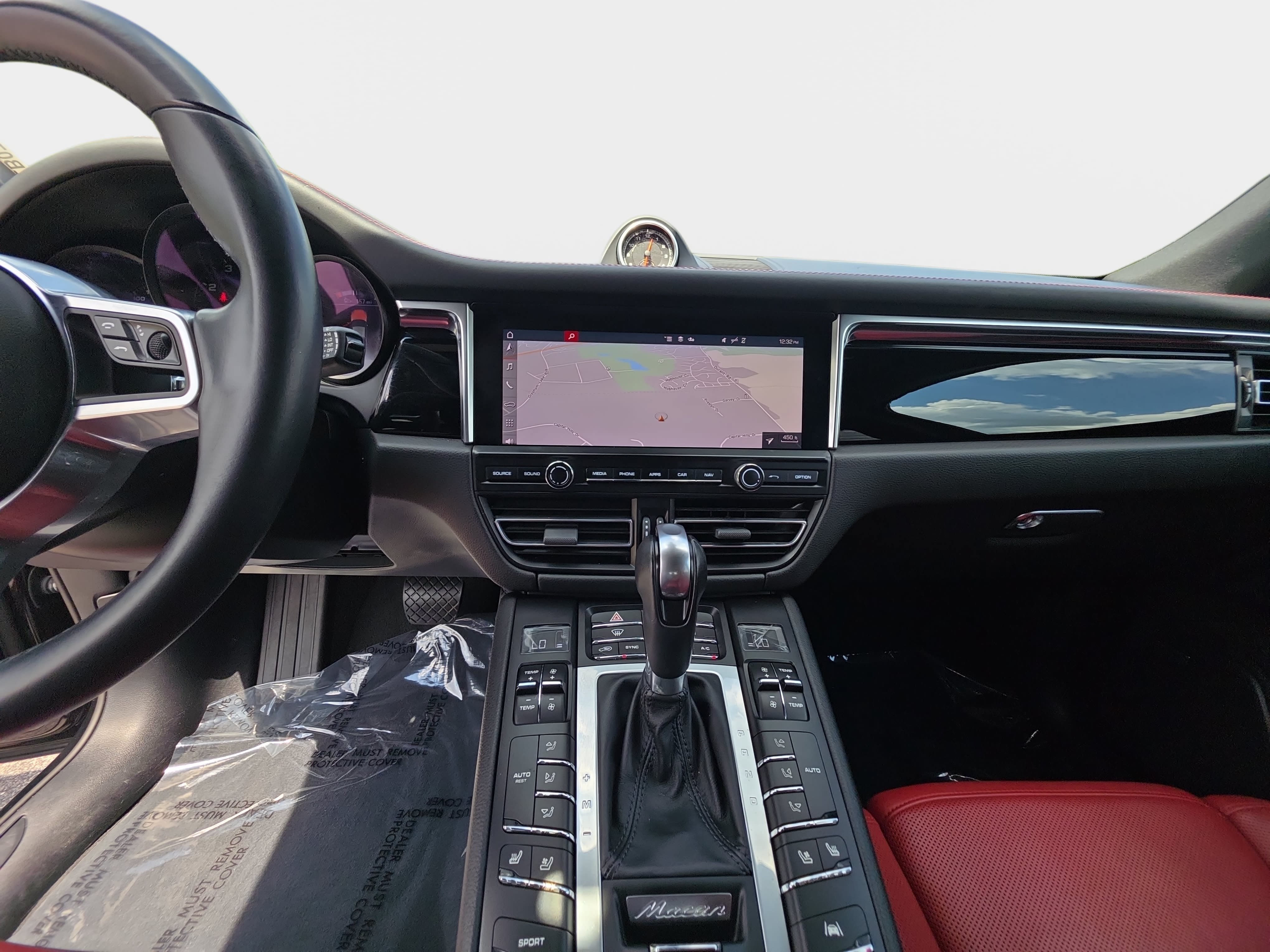 Used 2021 Porsche Macan AWD/4WD image 19