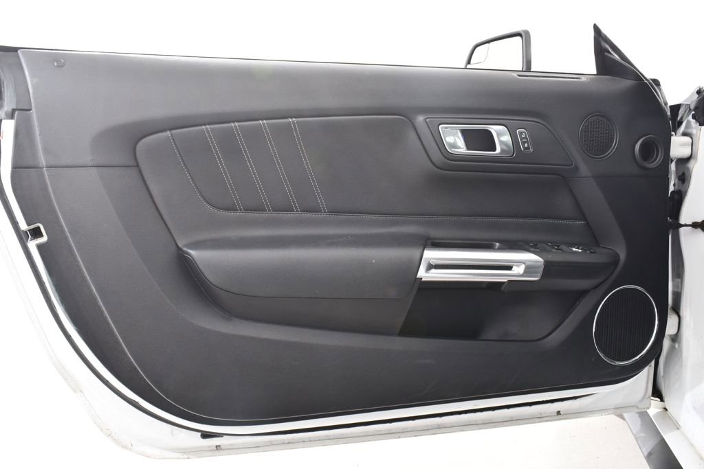 Used 2018 Ford Mustang Premium image 23