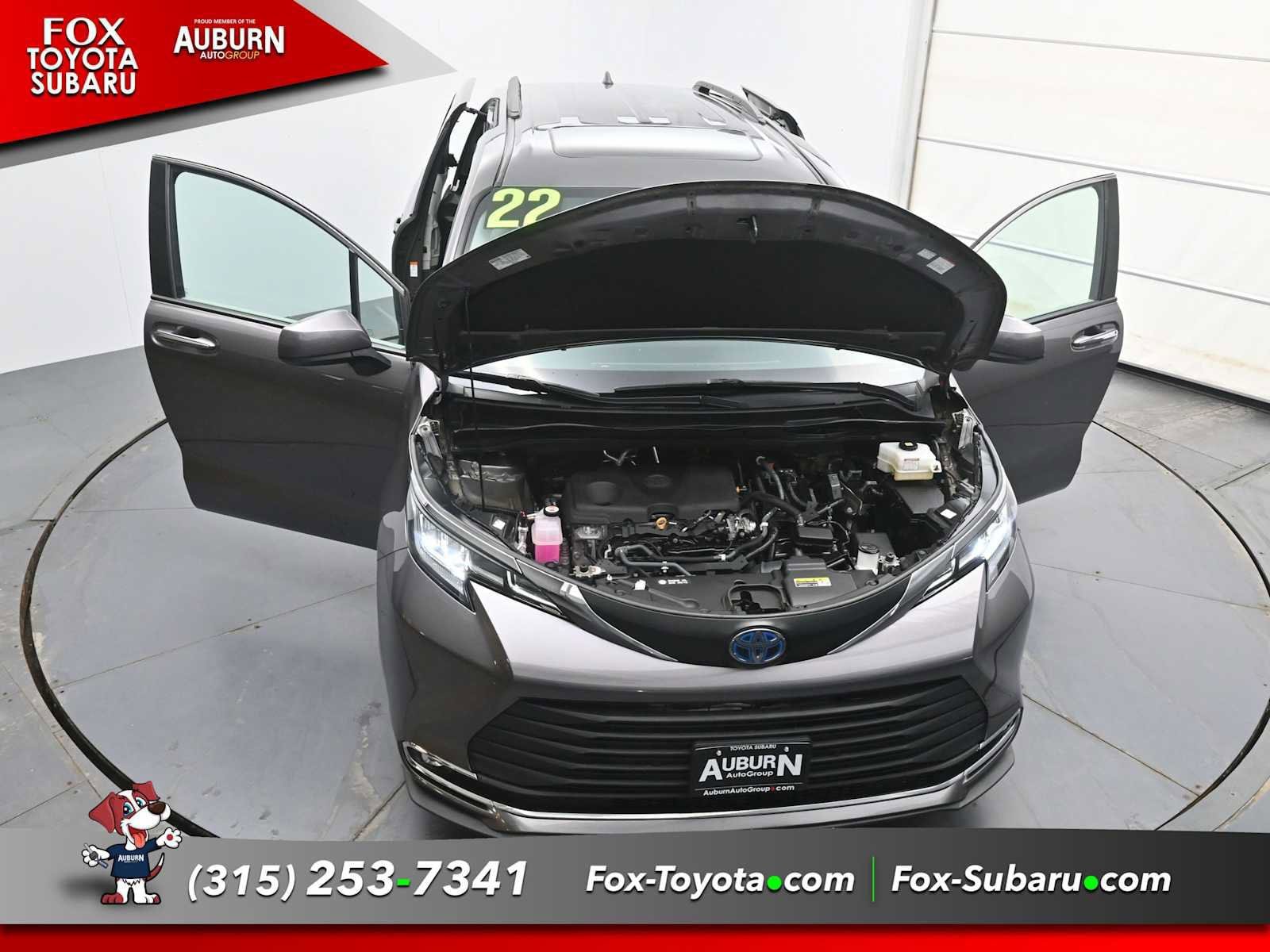 Used 2022 Toyota Sienna XLE w/ XLE Plus Package image 36