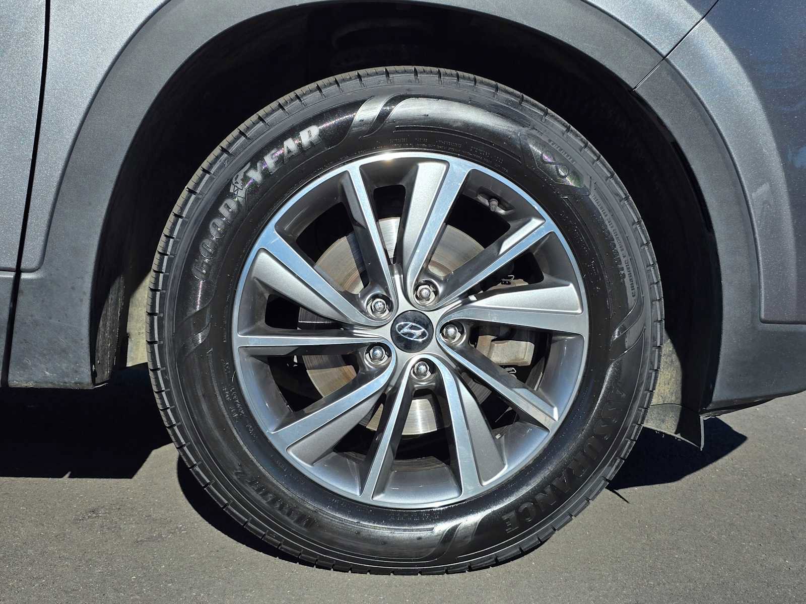 Used 2019 Hyundai Santa Fe Ultimate image 9