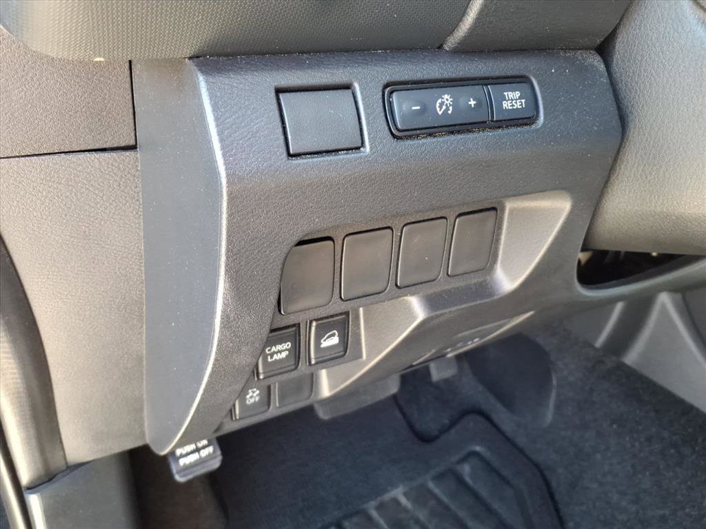 Used 2023 Nissan Frontier SV image 26