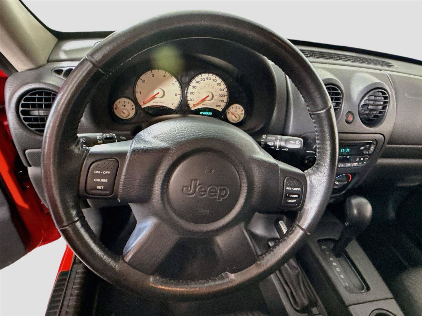 Used 2002 Jeep Liberty Sport AWD/4WD image 4