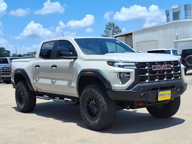 Used 2026 GMC Canyon AT4X w/ AT4X AEV Edition AWD/4WD image 3