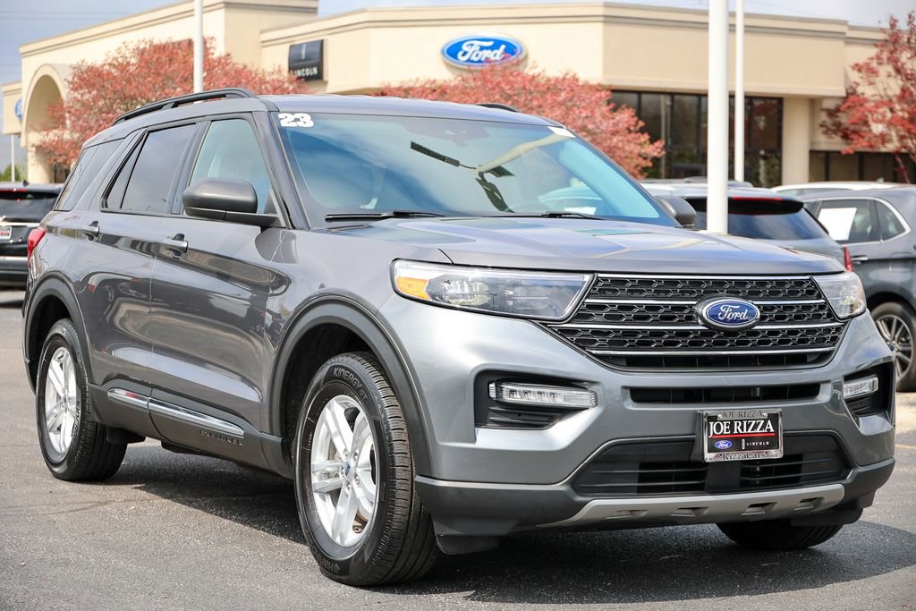 Certified 2023 Ford Explorer XLT w/ Equipment Group 202A AWD/4WD image 23