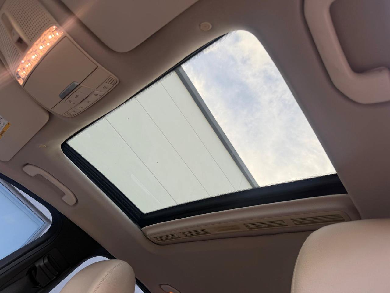 Used 2019 Mercedes-Benz C 300 Sedan image 13