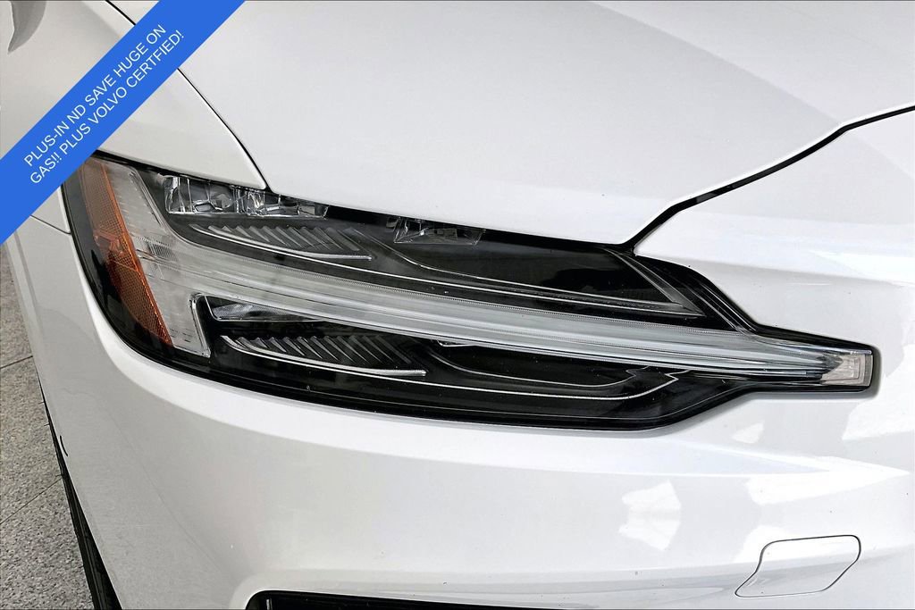 Certified 2025 Volvo S60 T8 Plus AWD/4WD image 39