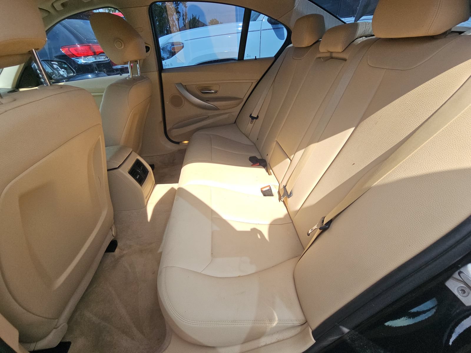 Used 2016 BMW 320i Sedan w/ Driver Assistance Package RWD image 15