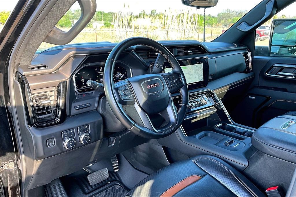 Used 2024 GMC Sierra 2500 AT4 w/ AT4 Premium Plus Package image 16