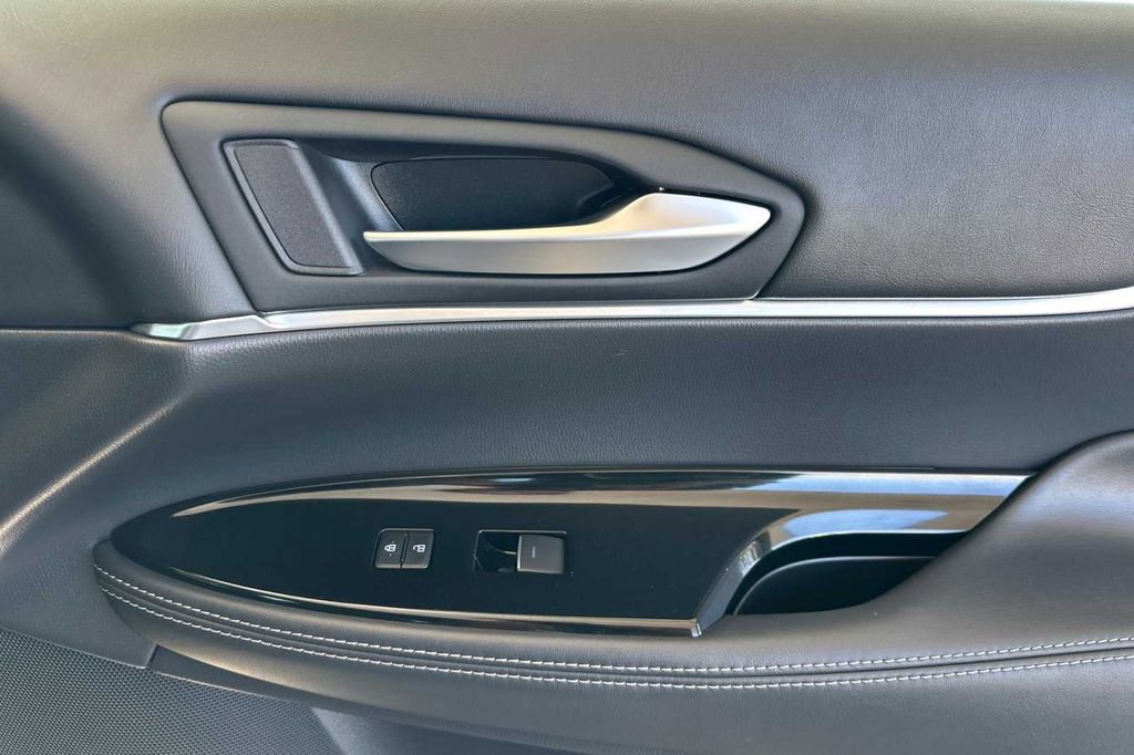 Used 2021 Toyota Mirai XLE w/ Advanced Technology Package image 18