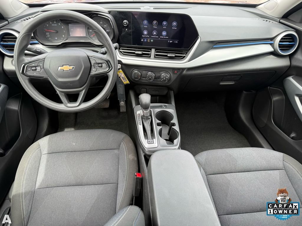 Used 2025 Chevrolet Trax LS image 23