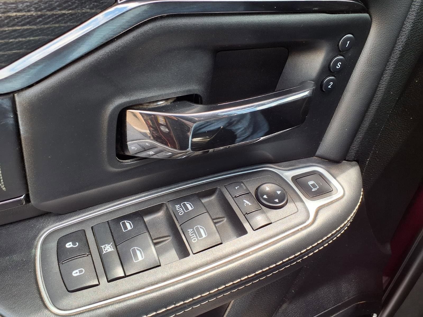 Used 2022 RAM 3500 Limited AWD/4WD image 21
