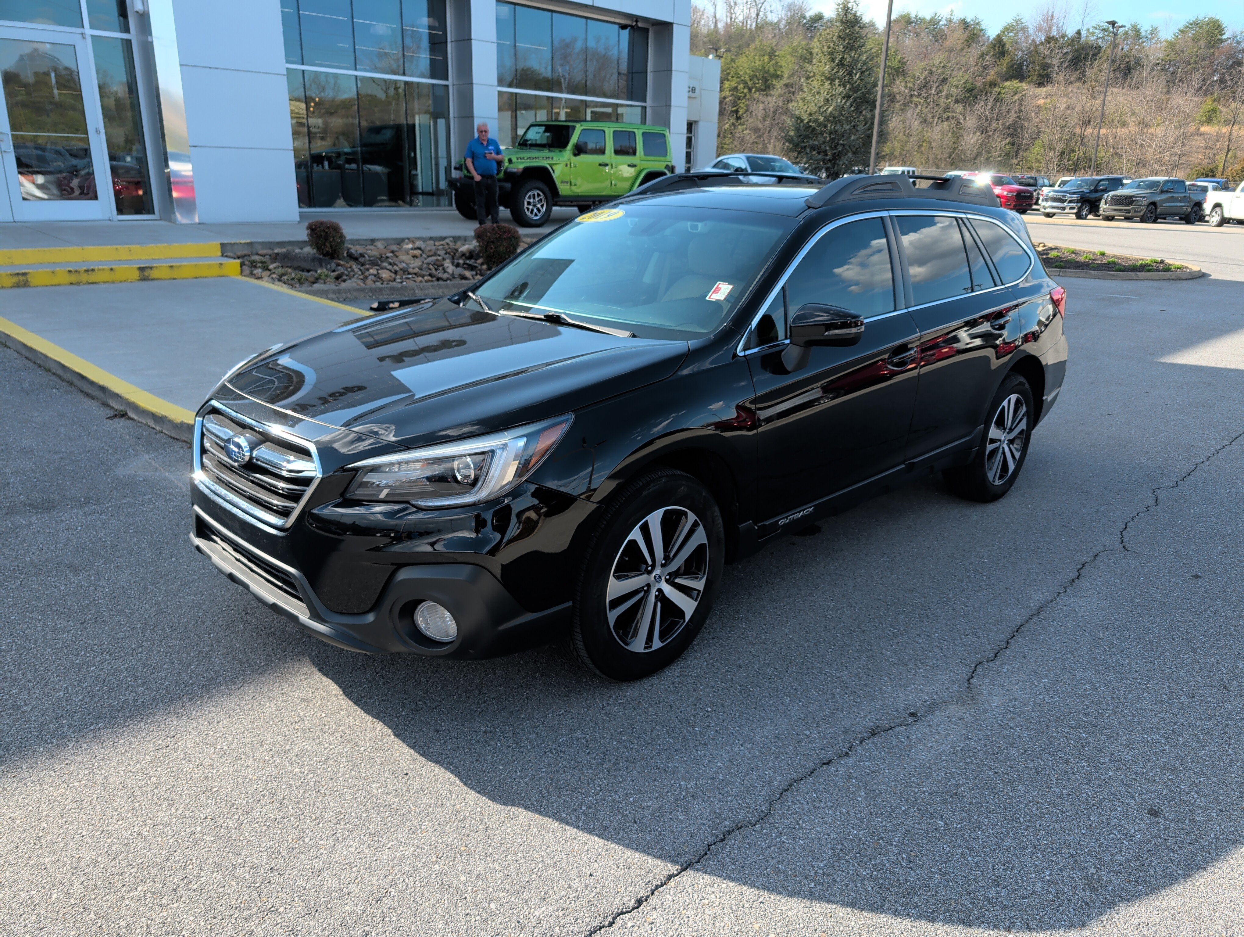 Used 2019 Subaru Outback 2.5i Limited image 2