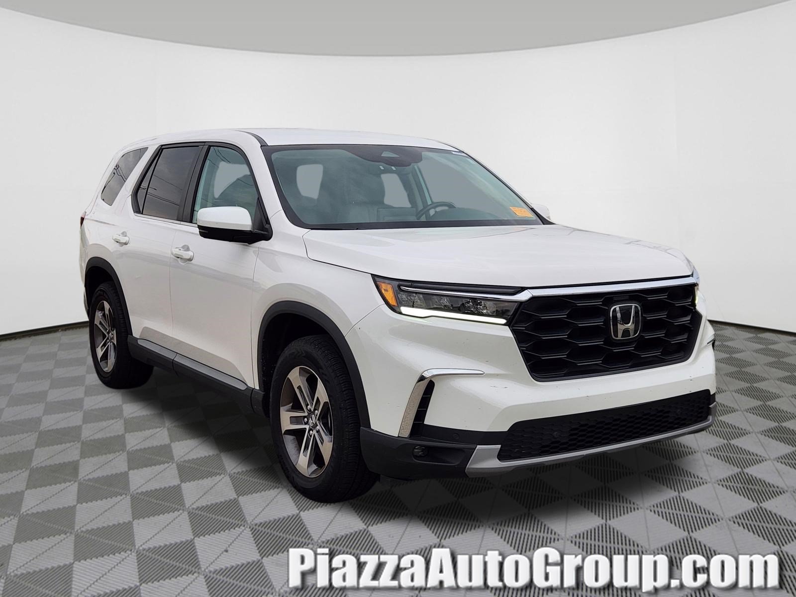Used 2024 Honda Pilot EX-L image 1
