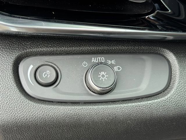 Used 2024 Buick Envista Avenir image 27