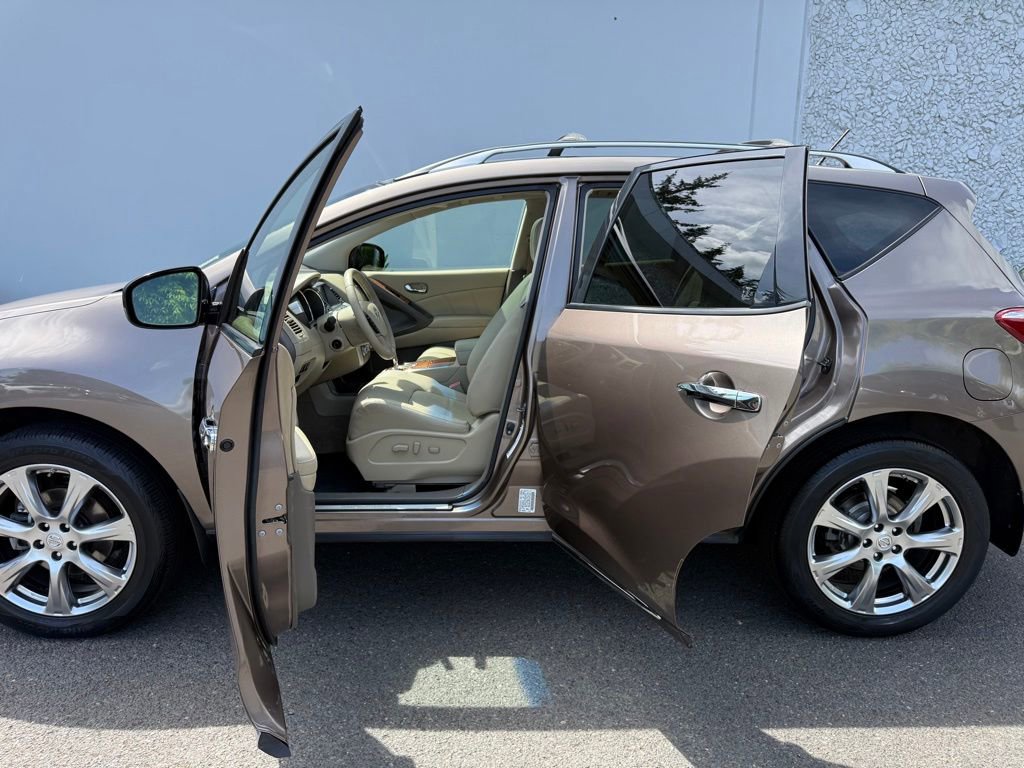 Used 2014 Nissan Murano LE w/ Platinum Edition Package FWD image 20