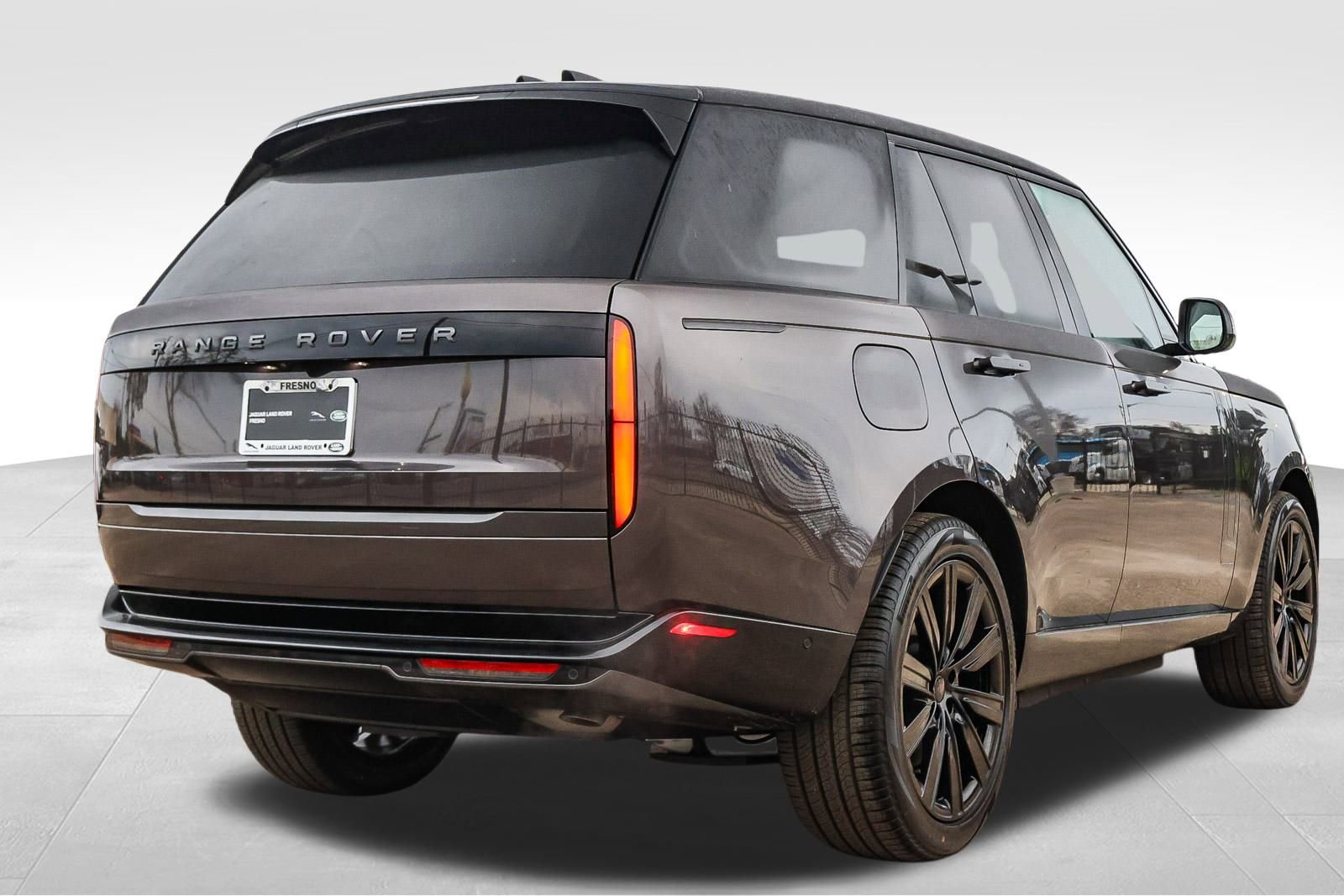 New 2026 Land Rover Range Rover SE AWD/4WD image 5