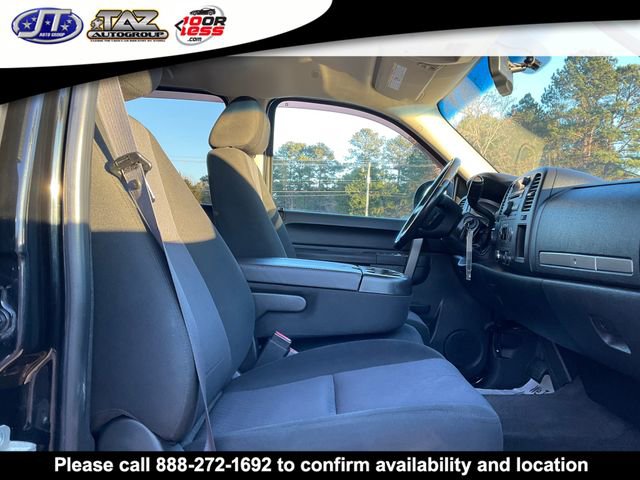 Used 2011 GMC Sierra 2500 SLE w/ SLE Preferred Package image 12