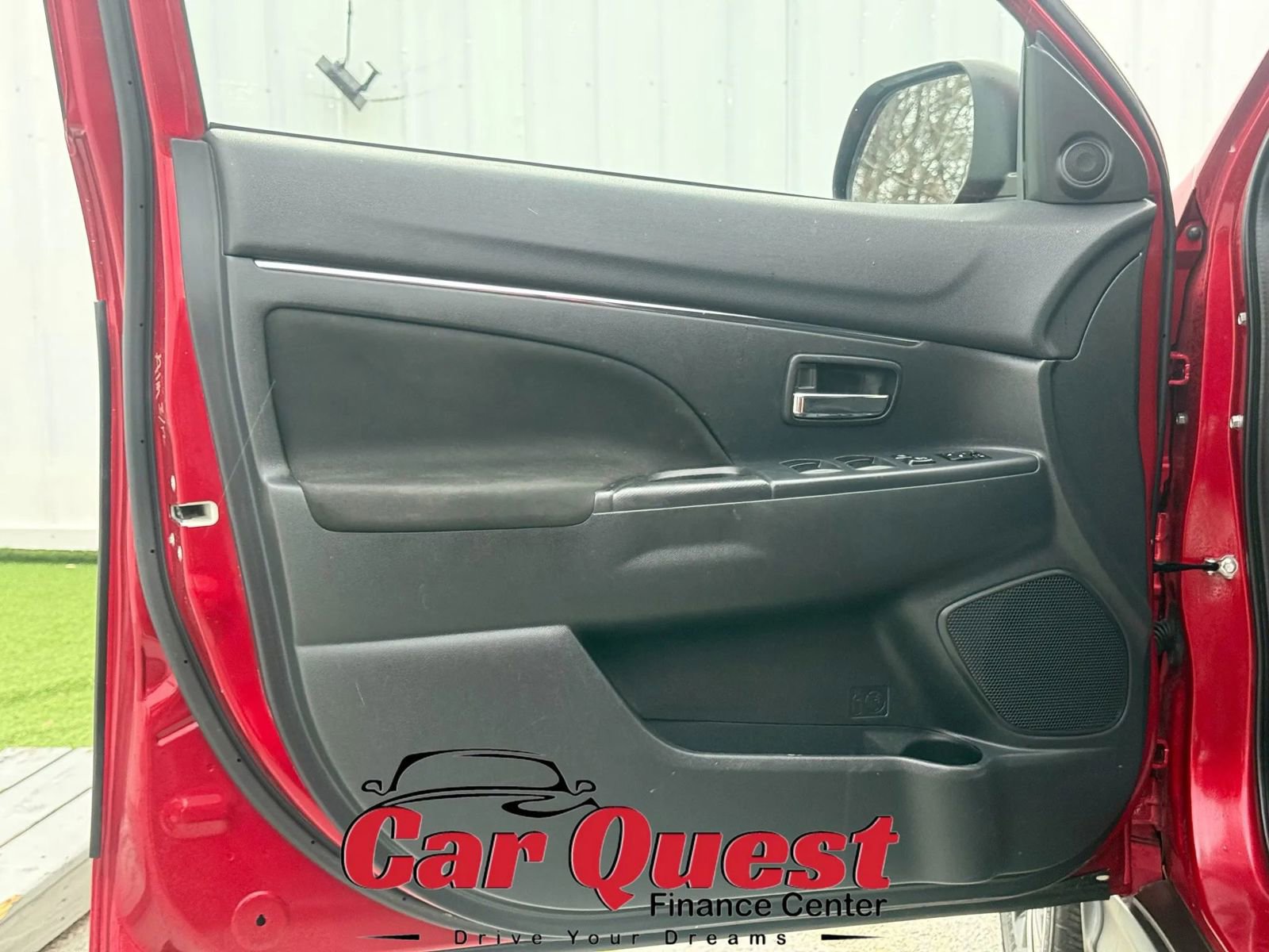 Used 2020 Mitsubishi Outlander Sport ES FWD image 17