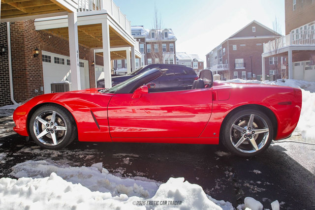 Used 2007 Chevrolet Corvette Convertible w/ Preferred Equipment Group RWD image 3