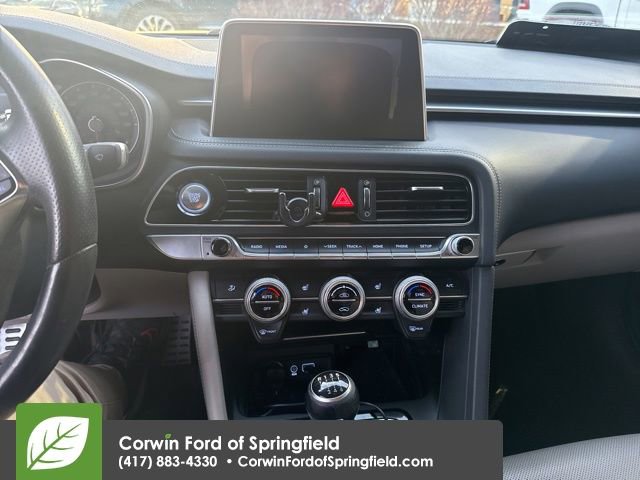 Used 2019 Genesis G70 2.0T Sport image 12