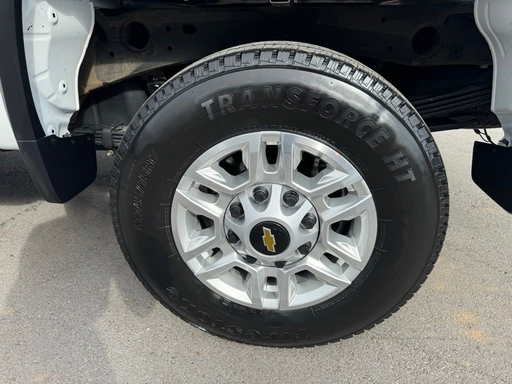 Used 2025 Chevrolet Silverado 2500 LT w/ Convenience Package AWD/4WD image 28