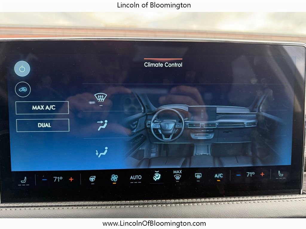 New 2025 Lincoln Corsair Reserve w/ Towing Package image 25