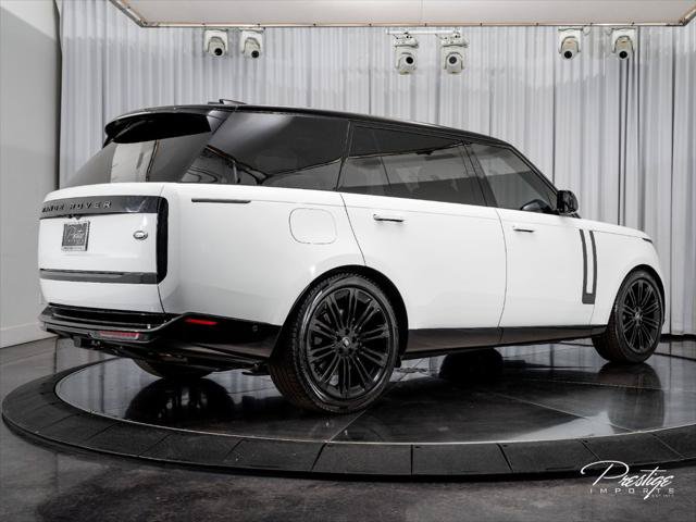 Used 2023 Land Rover Range Rover Long Wheelbase SE AWD/4WD image 13