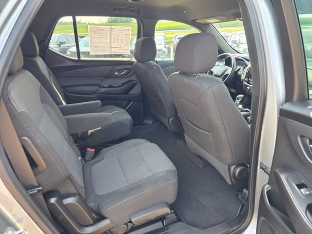 Used 2023 Chevrolet Traverse LT AWD/4WD image 14